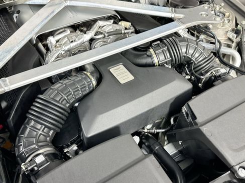 Used 2021 Aston Martin V8 Vantage Roadster RWD image 29