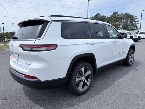 New 2026 Jeep Grand Cherokee L Limited RWD image 6