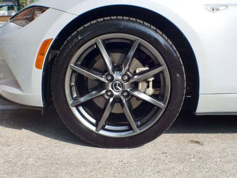 Used 2018 MAZDA MX-5 Miata Grand Touring RWD image 48