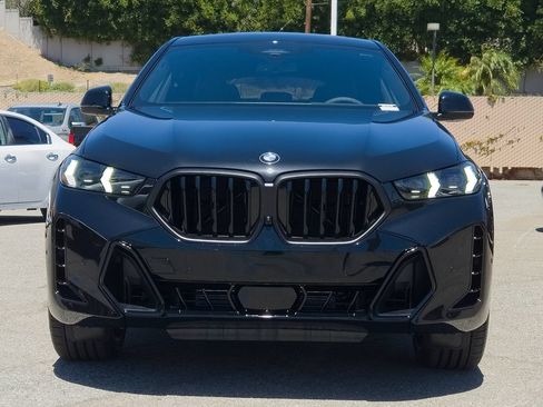 New 2027 BMW X6 xDrive40i w/ Premium Package AWD/4WD image 3
