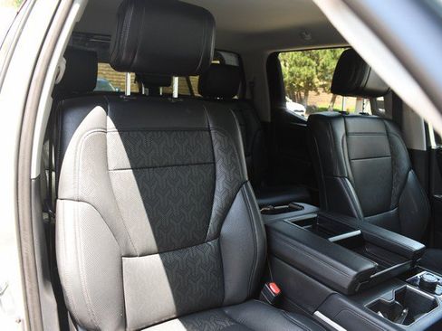 Used 2024 Toyota Tundra Limited AWD/4WD image 26
