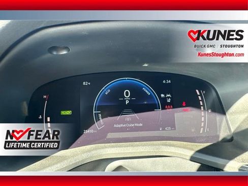 Used 2025 Toyota Camry SE FWD image 17