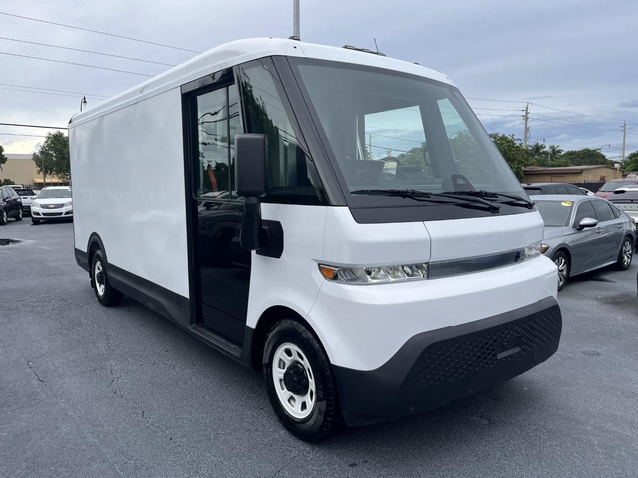Used 2024 Chevrolet Brightdrop 600 w/ Commercial Equipment Package AWD/4WD image 5