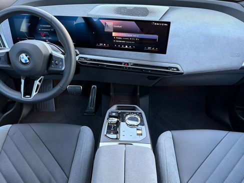 Used 2026 BMW iX xDrive60 w/ M Sport Package image 17