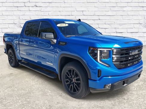 Certified 2023 GMC Sierra 1500 Elevation w/ LPO, Elevation Black Package image 7