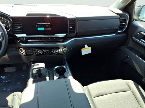 New 2026 Chevrolet Silverado 1500 RST AWD/4WD image 15