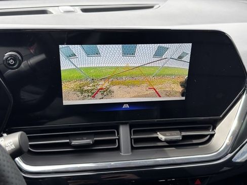 New 2026 Chevrolet Trax RS w/ Sunroof Package image 4