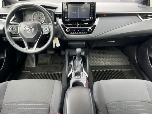 Certified 2022 Toyota Corolla SE FWD image 3