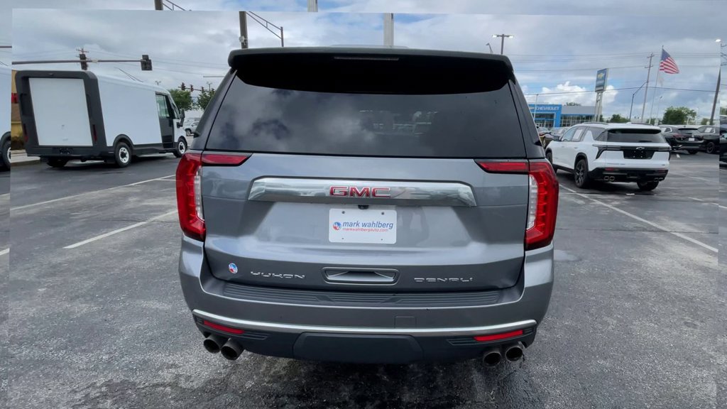Used 2021 GMC Yukon XL Denali AWD/4WD image 9