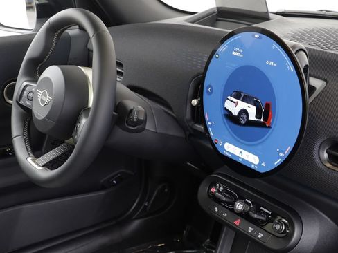 New 2026 MINI Cooper 4-Door Hardtop FWD image 22
