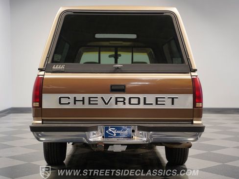 Used 1992 Chevrolet Silverado 1500 2WD Extended Cab image 25