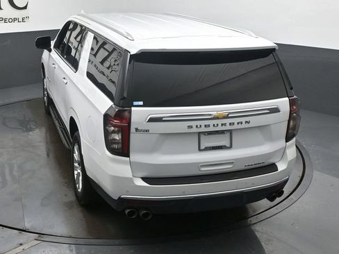 Used 2023 Chevrolet Suburban Premier image 60