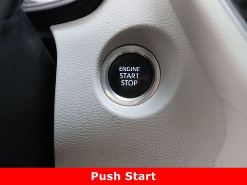 Used 2023 Toyota Corolla Cross LE image 17