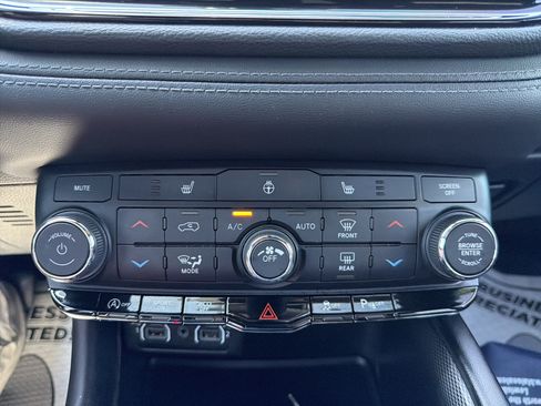 Used 2021 Dodge Durango GT AWD/4WD image 29