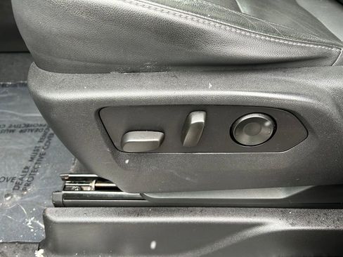 Used 2021 Chevrolet Tahoe Z71 w/ Z71 Signature Package image 21