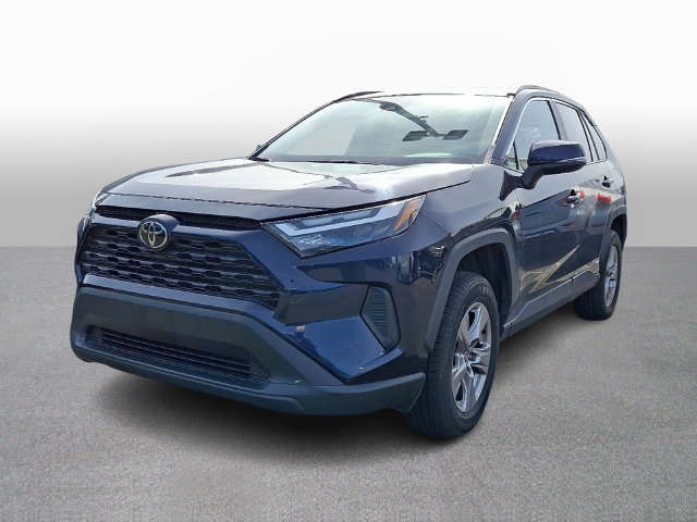 Used 2025 Toyota RAV4 XLE AWD/4WD image 1