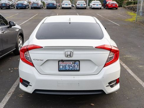 Used 2017 Honda Civic EX-L image 4