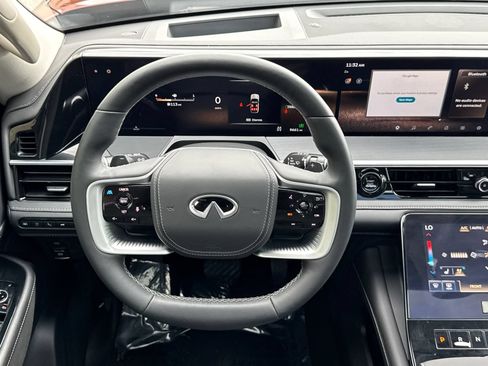 Used 2025 INFINITI QX80 Sensory AWD/4WD image 24