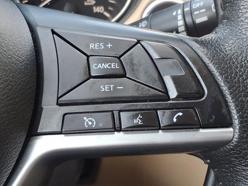 Used 2020 Nissan Rogue SV image 14