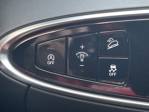 Used 2025 Genesis GV70 3.5T Sport w/ Sport Advanced Package image 15