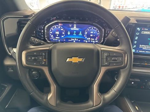 Used 2024 Chevrolet Silverado 3500 High Country w/ Technology Package AWD/4WD image 36