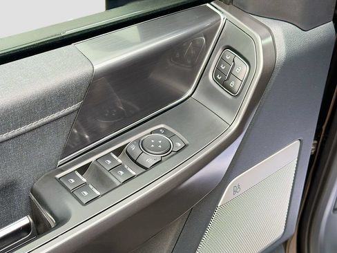 Used 2024 Ford F150 Lariat AWD/4WD image 20