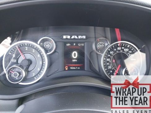 Used 2024 RAM 2500 Big Horn w/ Bed Utility Group image 11