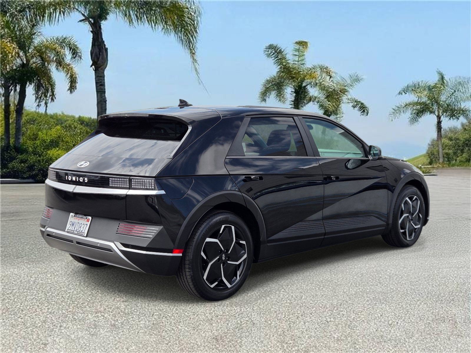 Used 2024 Hyundai Ioniq 5 SEL RWD image 4