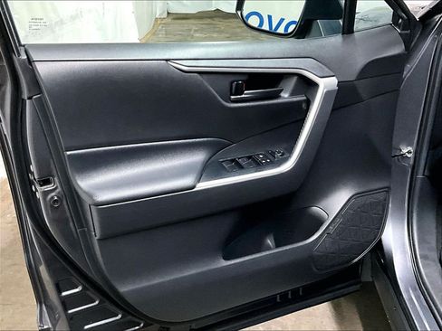 Certified 2020 Toyota RAV4 LE w/ All Weather Liner Package AWD/4WD image 9