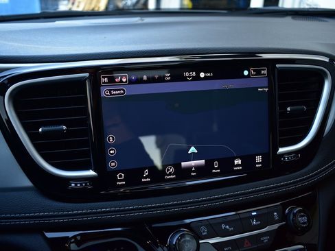 New 2026 Chrysler Pacifica Limited image 50