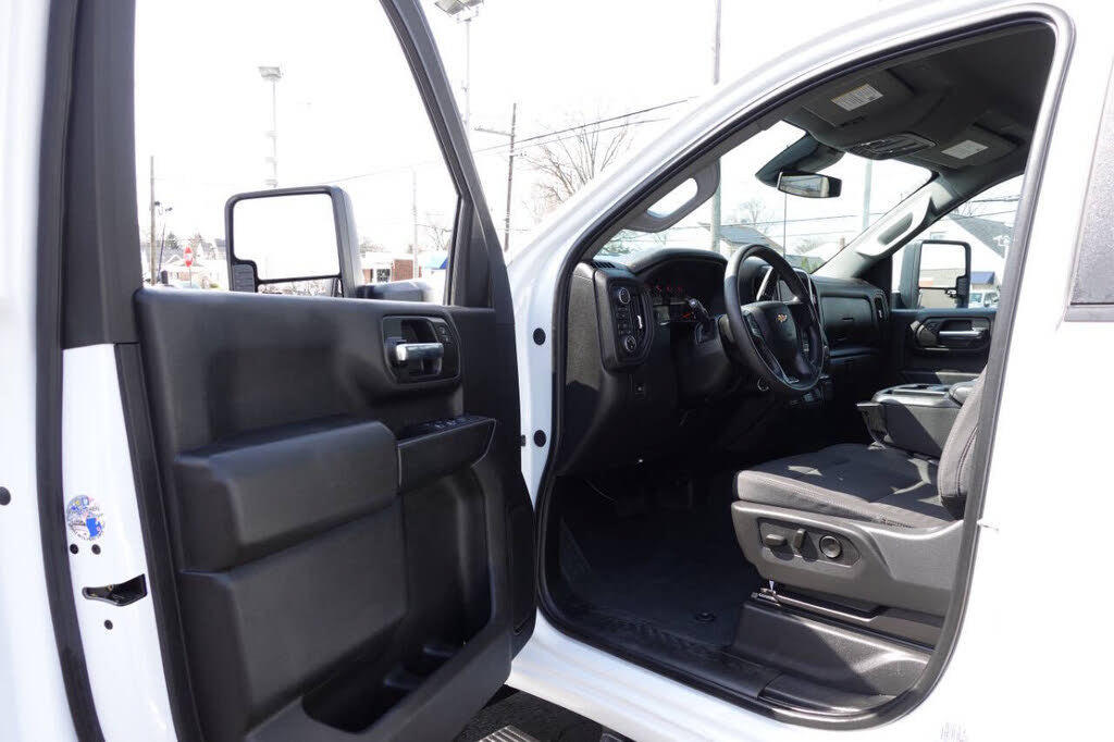 Used 2025 Chevrolet Silverado 2500 Custom w/ Custom Convenience Package AWD/4WD image 14