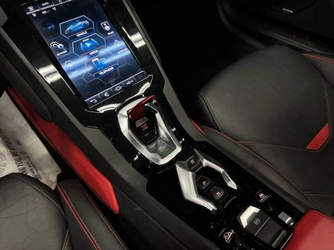 Used 2020 Lamborghini Huracan EVO image 42