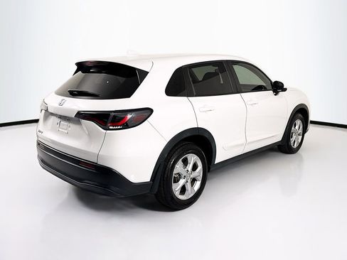 Certified 2024 Honda HR-V LX image 5