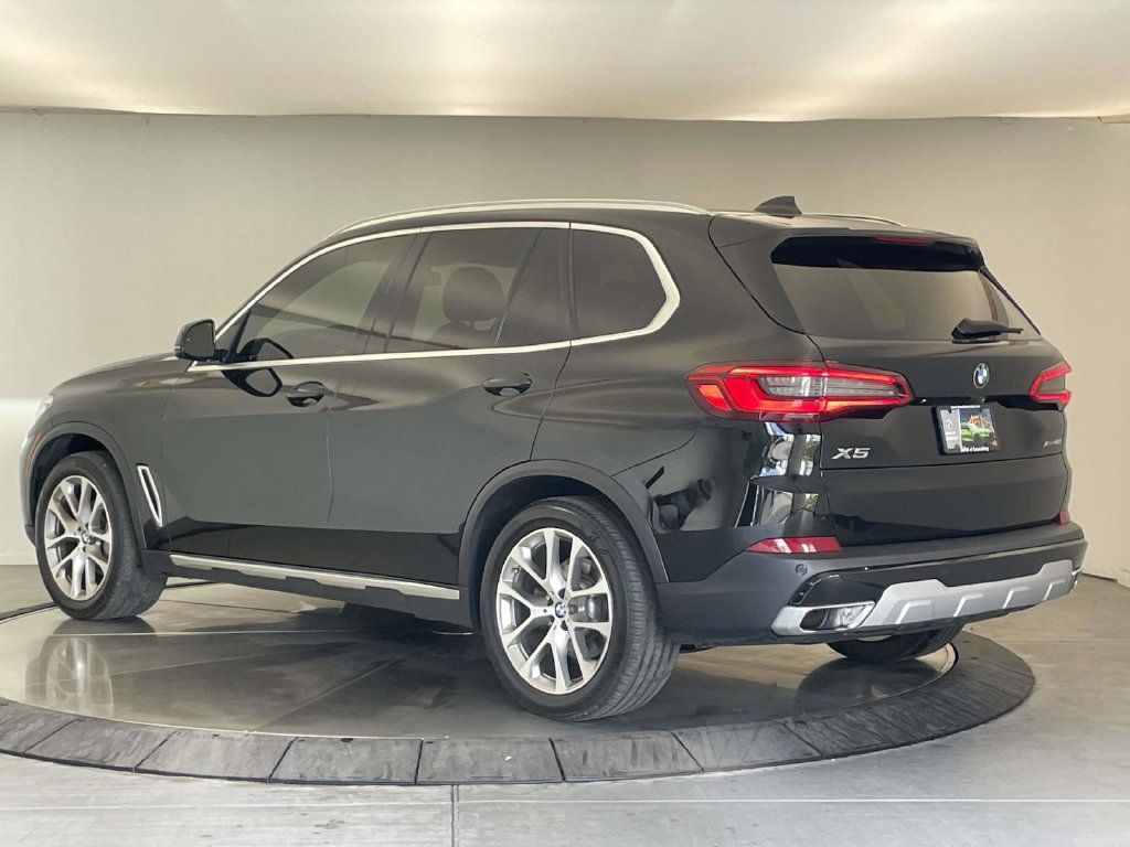 Used 2020 BMW X5 xDrive40i w/ Convenience Package AWD/4WD image 3