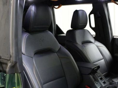 Used 2023 Ford Bronco Badlands w/ Sasquatch Package image 32