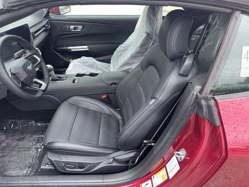 Used 2025 Ford Mustang GT Premium image 10