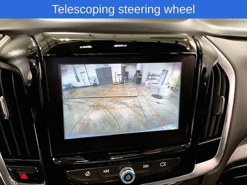 Used 2018 Chevrolet Traverse LT AWD/4WD image 16