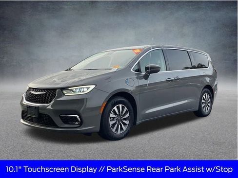 Used 2022 Chrysler Pacifica Touring-L image 8