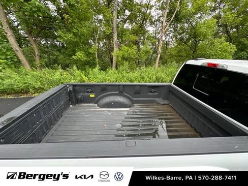 Used 2023 Ford F350 XLT AWD/4WD image 6
