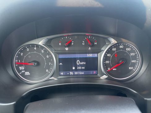 Used 2024 GMC Terrain SLT image 24