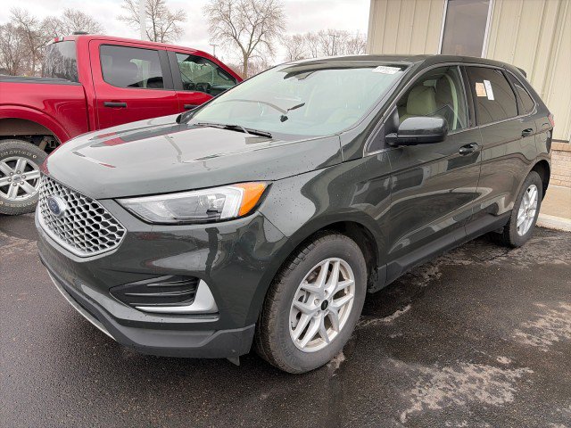 Used 2024 Ford Edge SEL AWD/4WD image 2