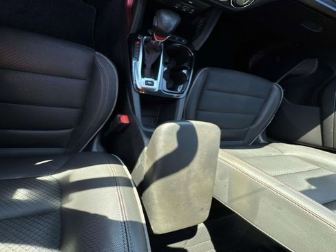 Used 2022 Chevrolet TrailBlazer RS w/ Technology Package image 24