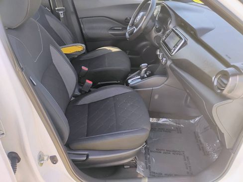 Used 2020 Nissan Kicks S FWD image 20