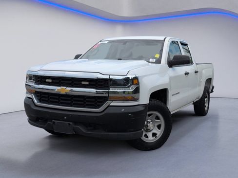 Used 2019 Chevrolet Silverado 1500 W/T w/ WT Convenience Package RWD image 2