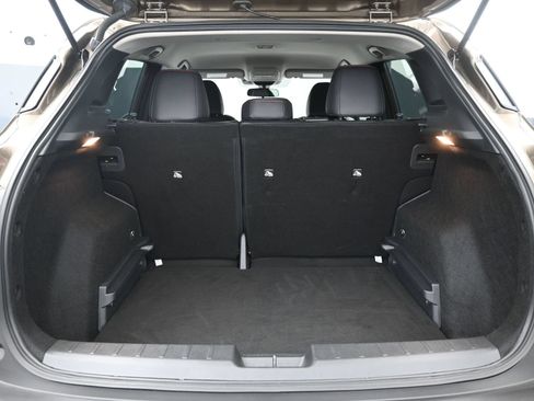 Used 2025 Nissan Kicks SR FWD image 7