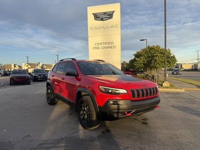 Used 2019 Jeep Cherokee Trailhawk w/ Comfort/Convenience Group