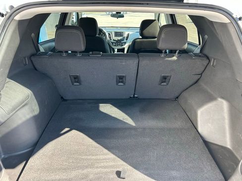 Used 2022 Chevrolet Equinox LS w/ LS Convenience Package image 17