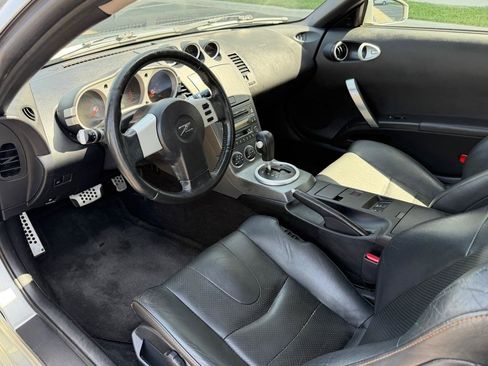 Used 2003 Nissan 350Z Touring RWD image 24