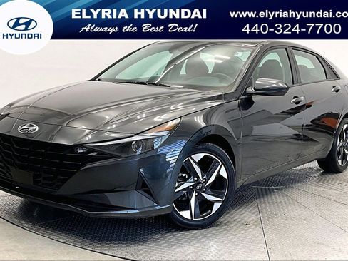 Certified 2023 Hyundai Elantra SEL w/ Convenience Package image 1