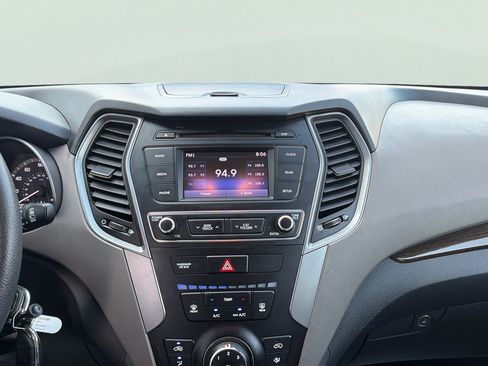Used 2017 Hyundai Santa Fe Sport AWD/4WD image 13